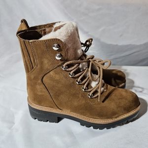 Nine West womens Ivani combat lace up boots. Size 7M. New